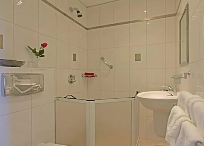 The Ferris Wheel לינה וארוחת בוקר 4*